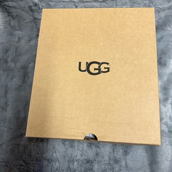 UGG Aya Boots - Brown - Size 6 - Brand New In Box - Waterproof - Picture 11 of 11